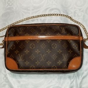 Louis Vuitton Clutch Compaigne Crossbody
